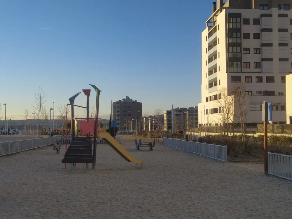 Área de Juegos Infantiles