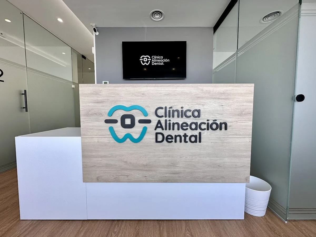 Clínica Alineación Dental