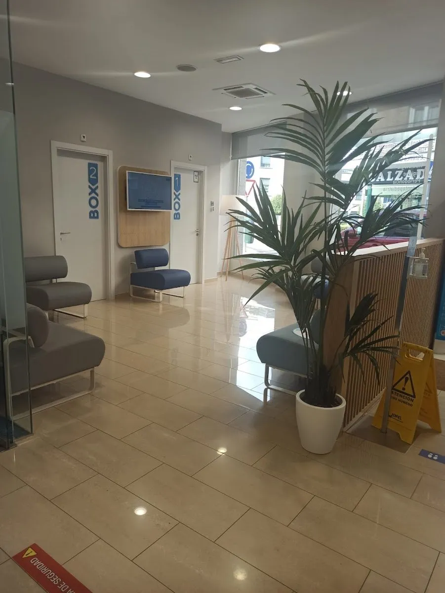 Clínica Dental Adeslas en San Fernando de Henares — foto 2