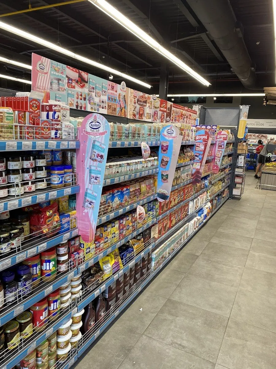 Family Mini Market en El Cañaveral — foto 5